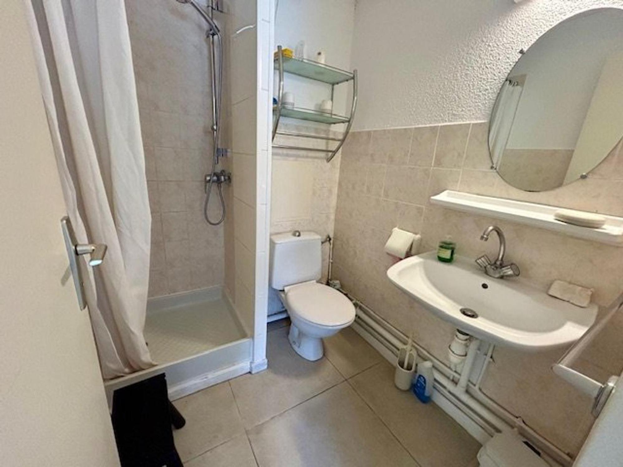 Appartement T2 A Royan, 4 Pers., Proche Plage Et Commerces, Parking, Balcon, Confortable Et Equipe - Fr-1-494-60 Ngoại thất bức ảnh